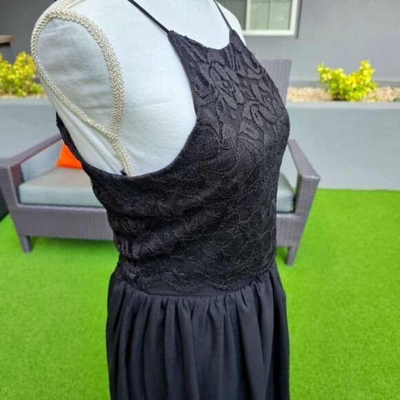 Lulus ✦ Black Lace Crop Top & Maxi Skirt Set ✦ High Slit Lace-Up Back Size S EUC - Picture 3 of 16